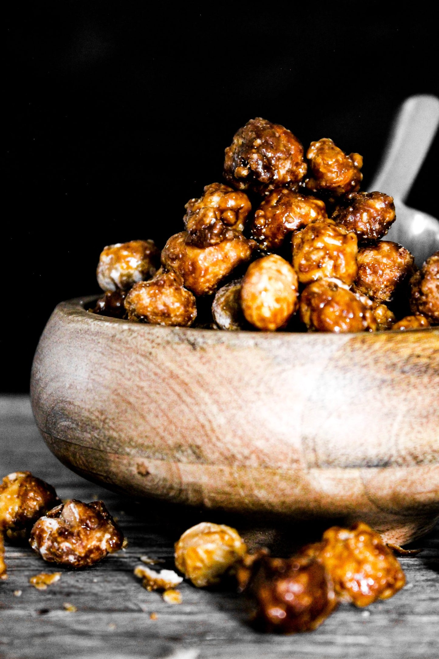 Caramelized Macadamia Nut